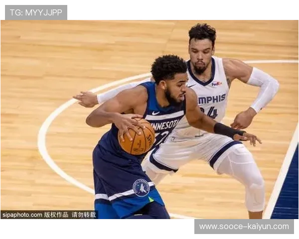 森林狼组织球迷夜骑,宣传环保出行,森林狼kg 森林狼组织球迷夜骑,宣传环保出行,森林狼kg